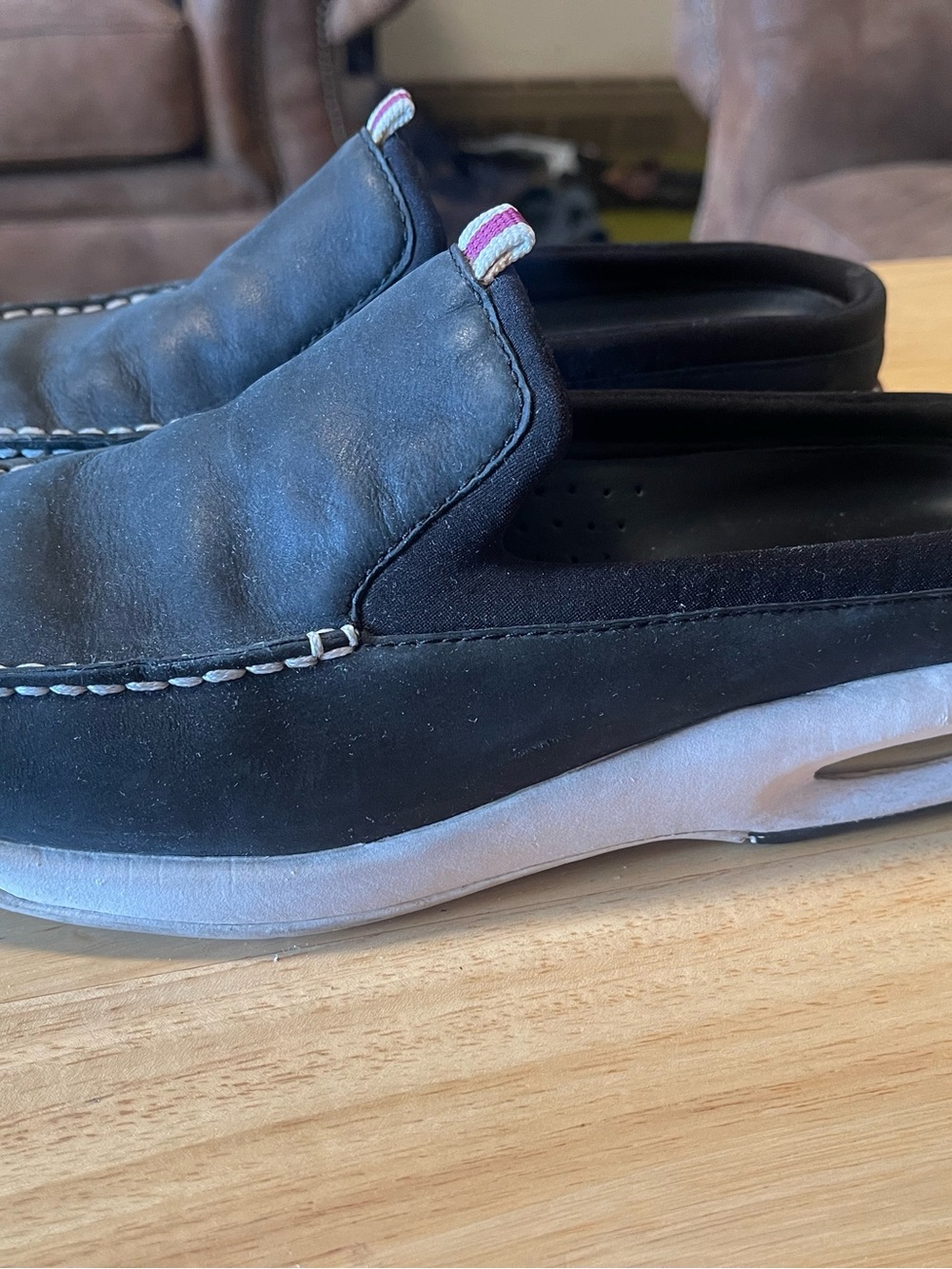 Cole Haan/Nike Black Leather Slip On Loafer Contrast Stitching 8.5 B D12467